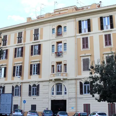 Nell'azzurro Konukevi 4*